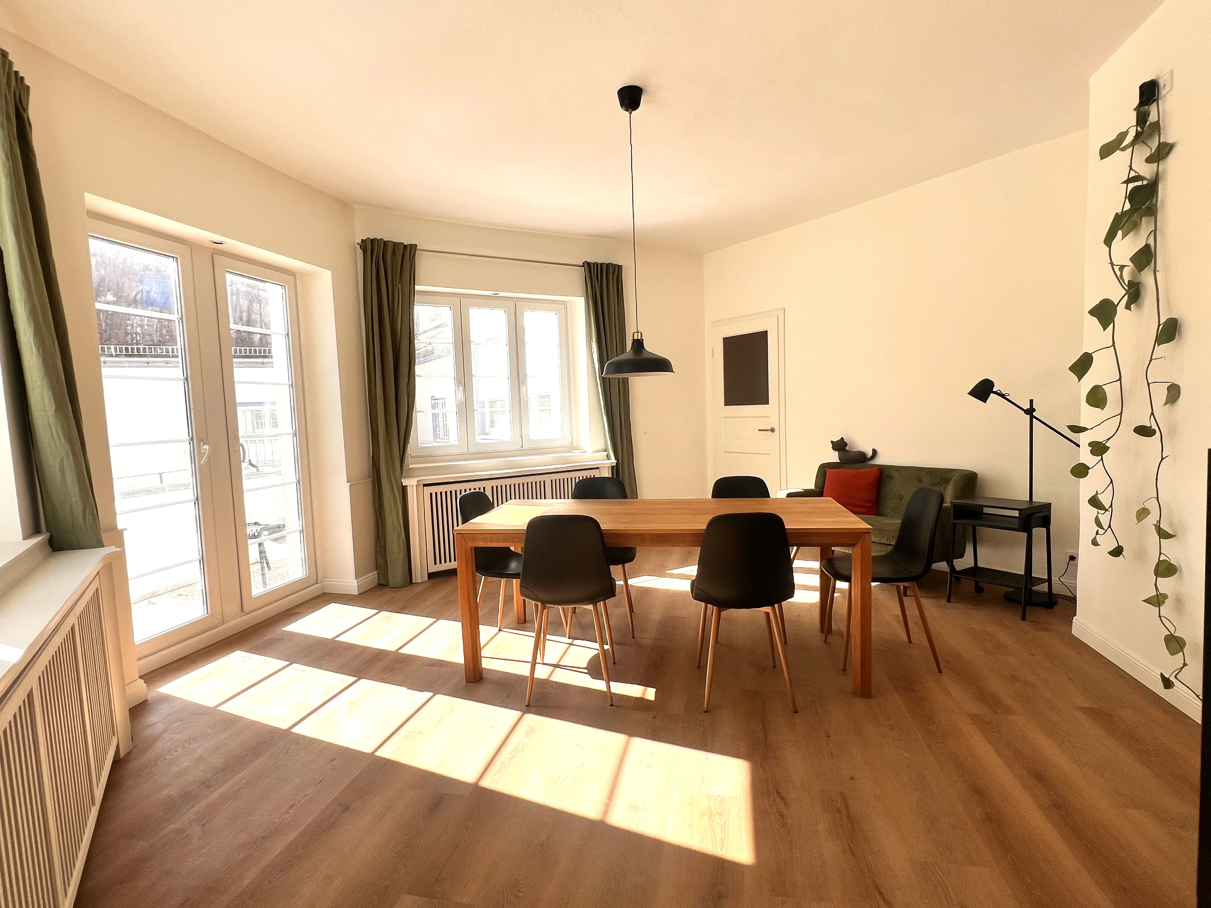 Wohn-Esszimmer